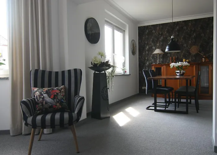 In Stadtvilla, Dessau-ziebigk Apartment *